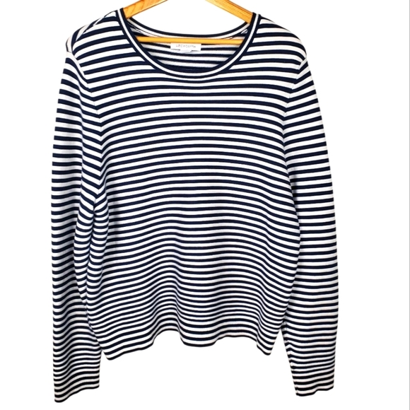 Liz Claiborne Black and White Knit Top. Light Sweater. XL. B0027 - Picture 1 of 9